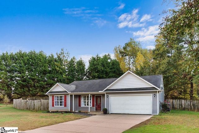 816 Gray Eagle Lane, Boiling Springs, SC 29316