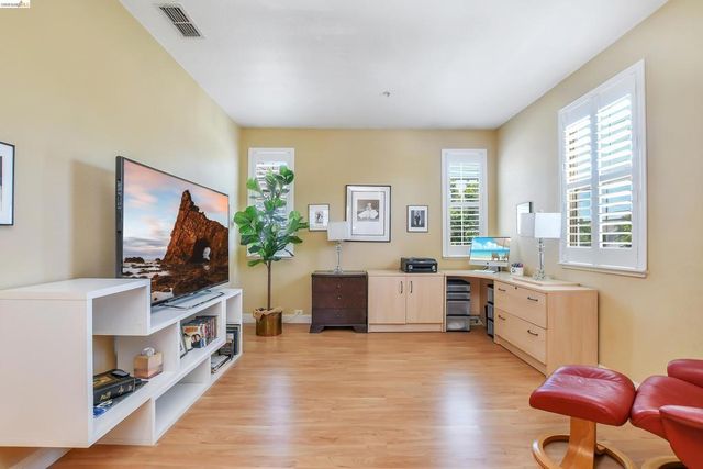 97 Lexington St, Brentwood, CA 94513