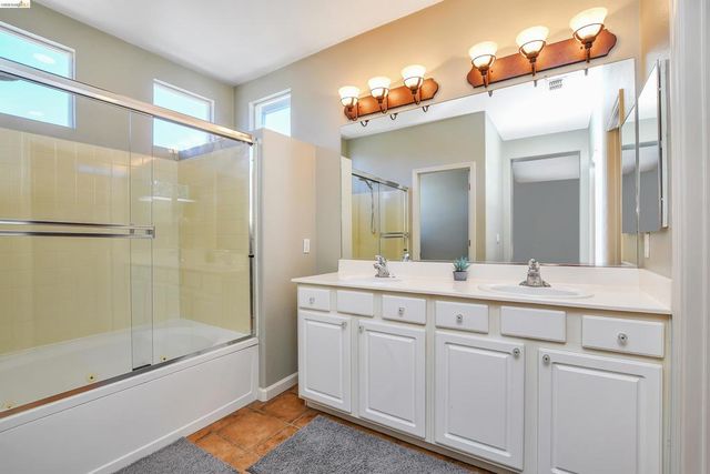 97 Lexington St, Brentwood, CA 94513