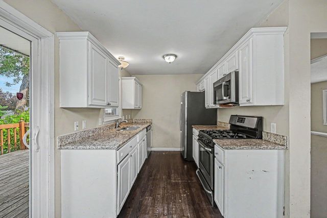 5931 Zenith Avenue N, Brooklyn Center, MN 55429