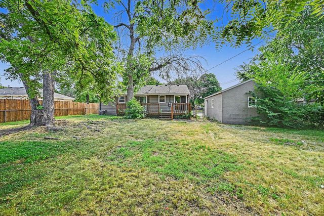 5931 Zenith Avenue N, Brooklyn Center, MN 55429