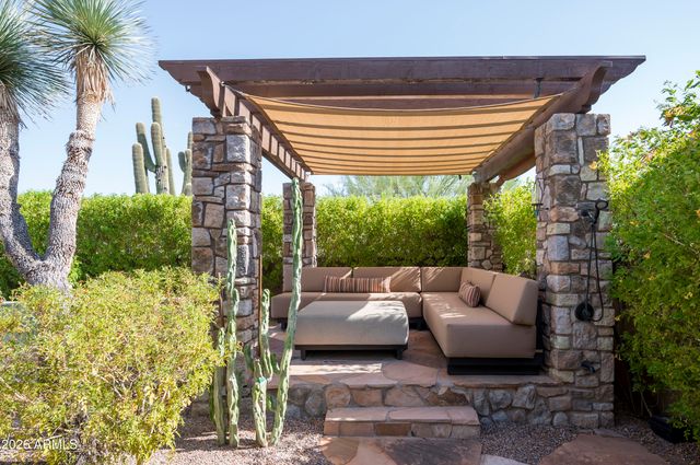 9413 E DESERT VILLAGE Drive, Scottsdale, AZ 85255