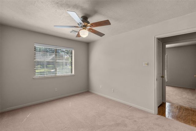 2002 Firtree Way, Houston, TX 77062