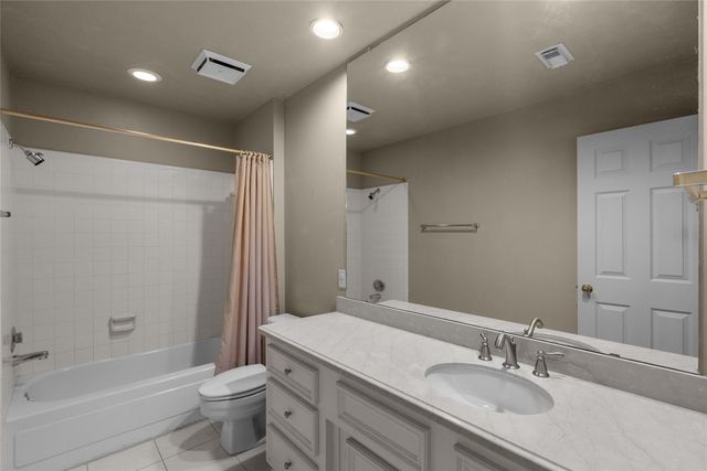 2002 Firtree Way, Houston, TX 77062