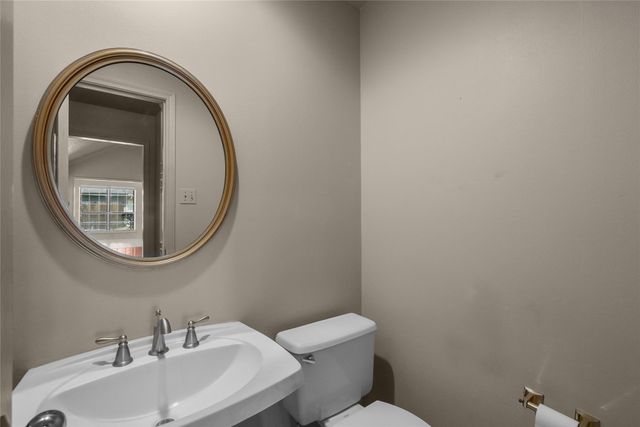 2002 Firtree Way, Houston, TX 77062