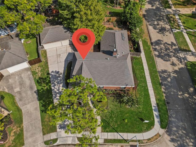 2002 Firtree Way, Houston, TX 77062