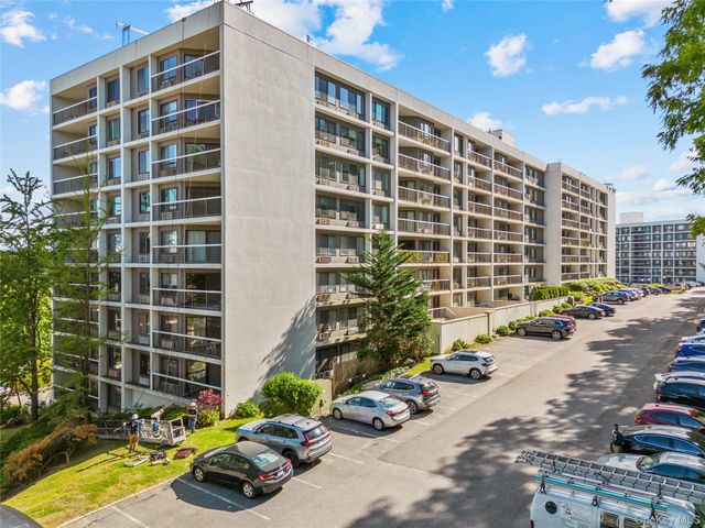 300 High Point Drive 514, Hartsdale, NY 10530