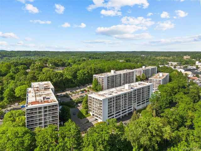 300 High Point Drive 514, Hartsdale, NY 10530