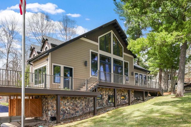 W5020 W LONG LAKE ROAD, Waupaca, WI 54981