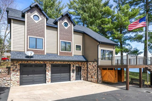 W5020 W LONG LAKE ROAD, Waupaca, WI 54981