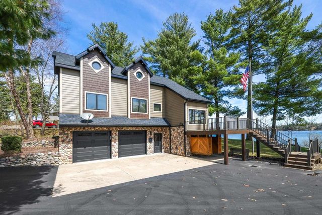 W5020 W LONG LAKE ROAD, Waupaca, WI 54981