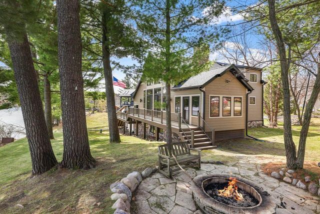 W5020 W LONG LAKE ROAD, Waupaca, WI 54981