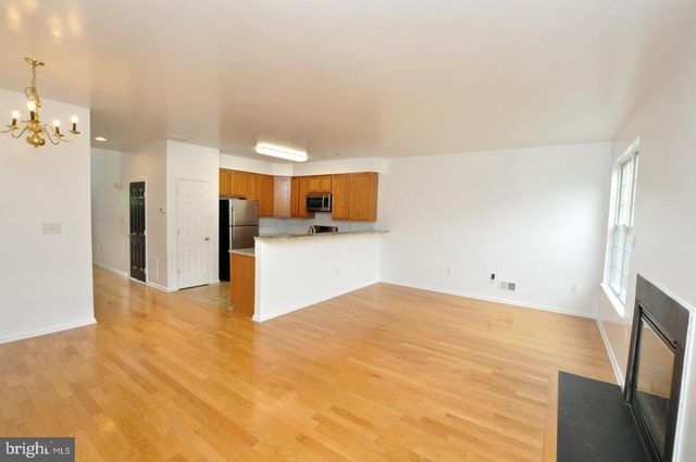 328 HELEN DR, Cinnaminson, NJ 08077