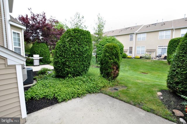 328 HELEN DR, Cinnaminson, NJ 08077