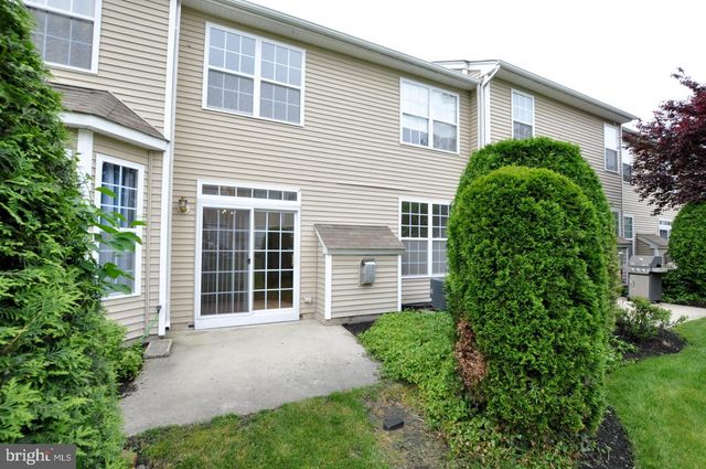 328 HELEN DR, Cinnaminson, NJ 08077