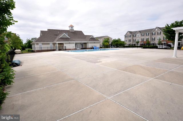 328 HELEN DR, Cinnaminson, NJ 08077