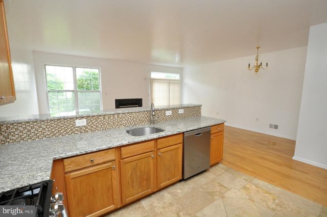 328 HELEN DR, Cinnaminson, NJ 08077