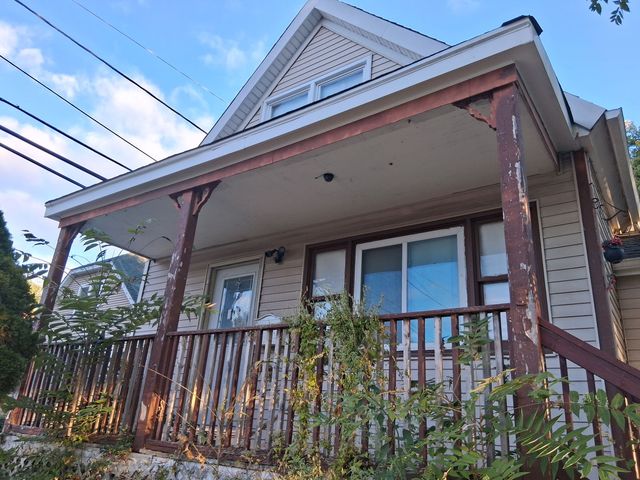 2610 Grunewald Street, Blue Island, IL 60406