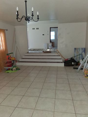 2610 Grunewald Street, Blue Island, IL 60406