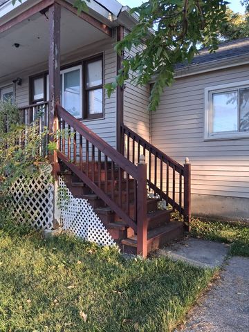 2610 Grunewald Street, Blue Island, IL 60406