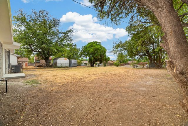 7717 Woodshire Drive, Dallas, TX 75232