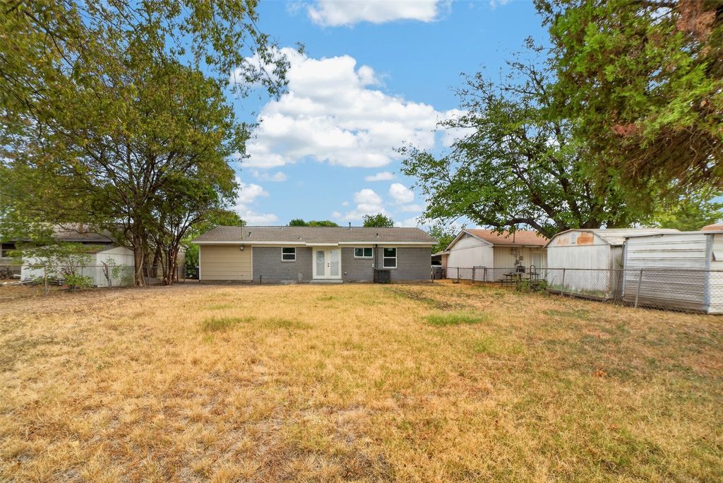 7717 Woodshire Drive, Dallas, TX 75232 — photo 2