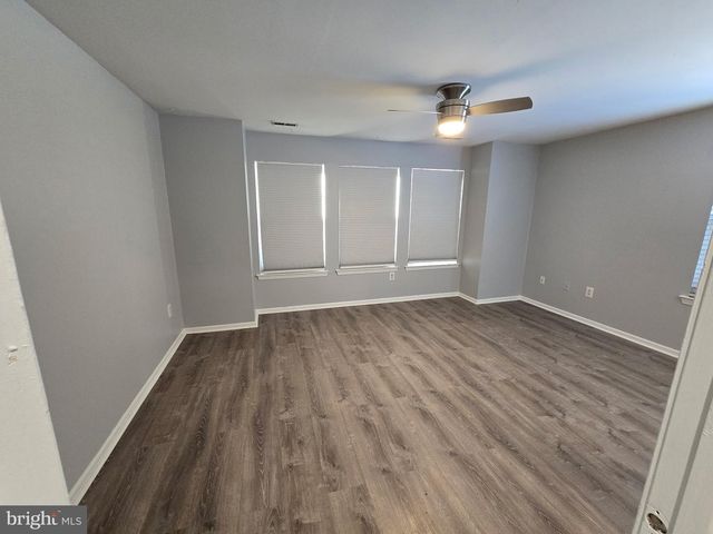 9 SHEFFIELD DR, Marlton, NJ 08053