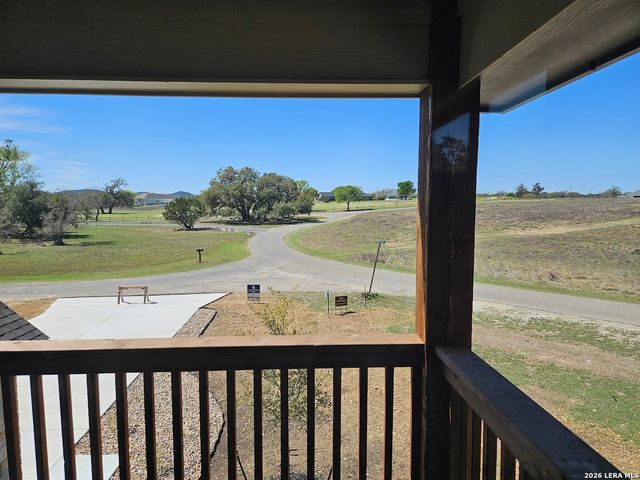 181 DEERWOOD CIR, Bandera, TX 78003