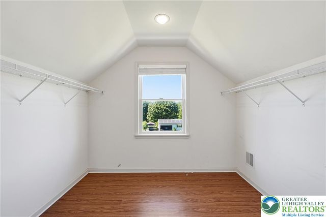 590 Fehr Road, Bushkill Twp, PA 18064