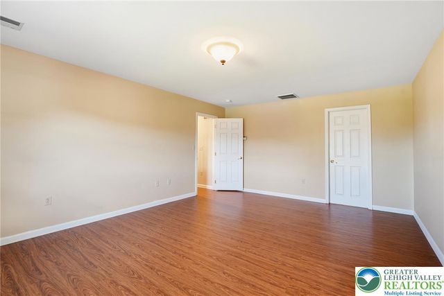 590 Fehr Road, Bushkill Twp, PA 18064
