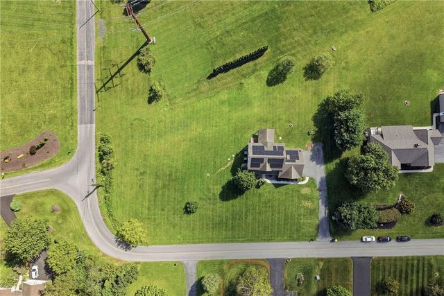 590 Fehr Road, Bushkill Twp, PA 18064