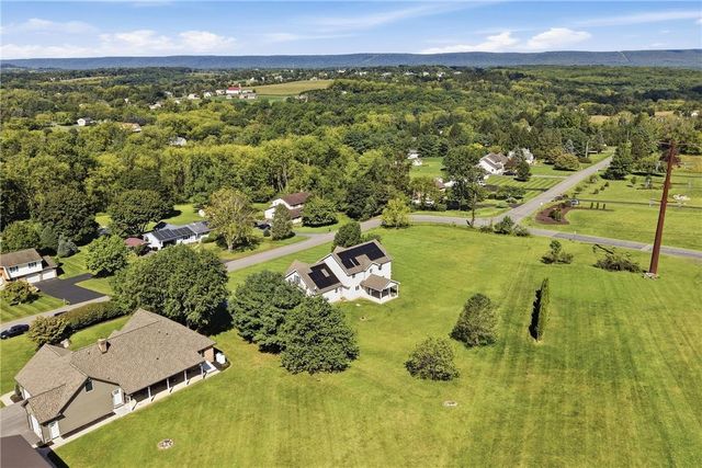 590 Fehr Road, Bushkill Twp, PA 18064