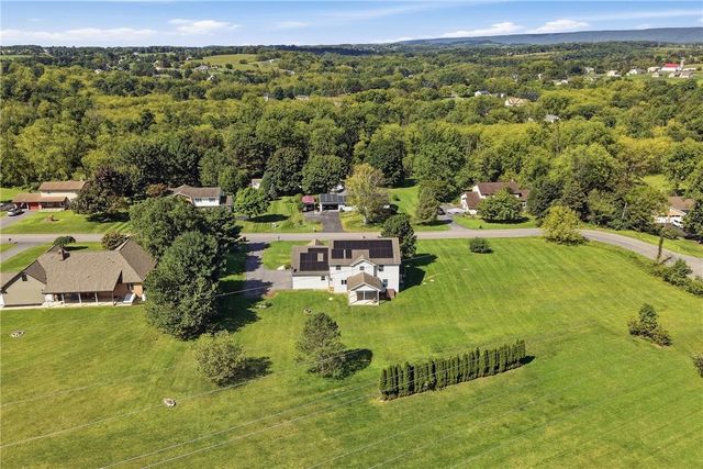 590 Fehr Road, Bushkill Twp, PA 18064