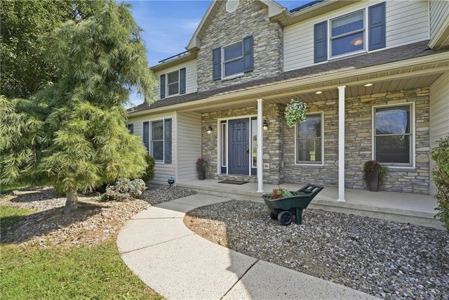 590 Fehr Road, Bushkill Twp, PA 18064