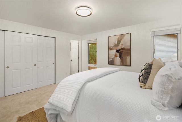 17014 NE 28th Place, Bellevue, WA 98008