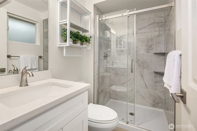 17014 NE 28th Place, Bellevue, WA 98008