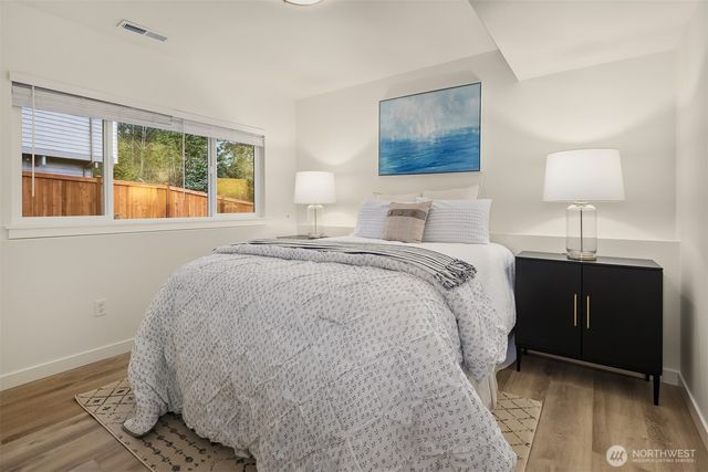 17014 NE 28th Place, Bellevue, WA 98008