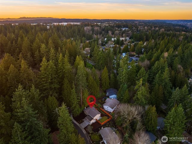 17014 NE 28th Place, Bellevue, WA 98008