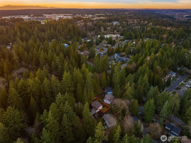 17014 NE 28th Place, Bellevue, WA 98008