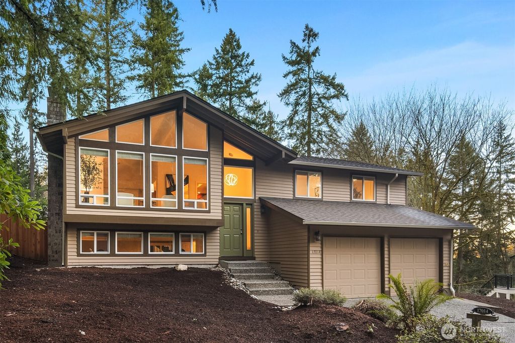 17014 NE 28th Place, Bellevue, WA 98008