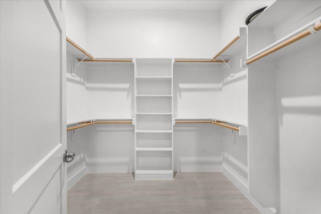 2561 Burton Avenue, Fort Worth, TX 76105