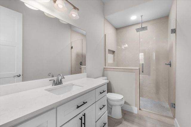 2561 Burton Avenue, Fort Worth, TX 76105