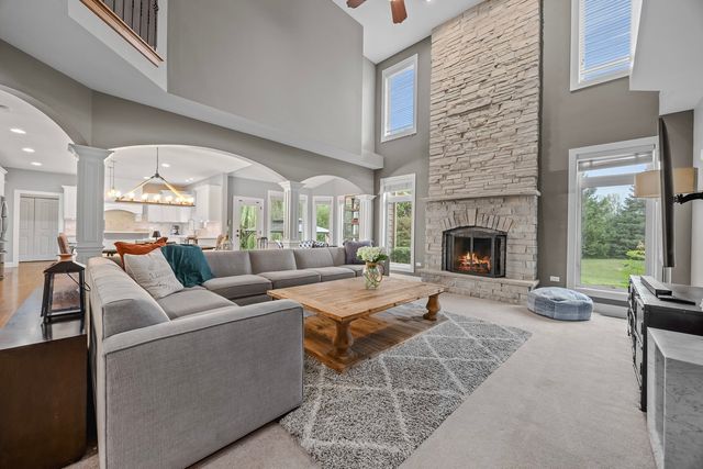 4767 Sassafras Lane, Naperville, IL 60564