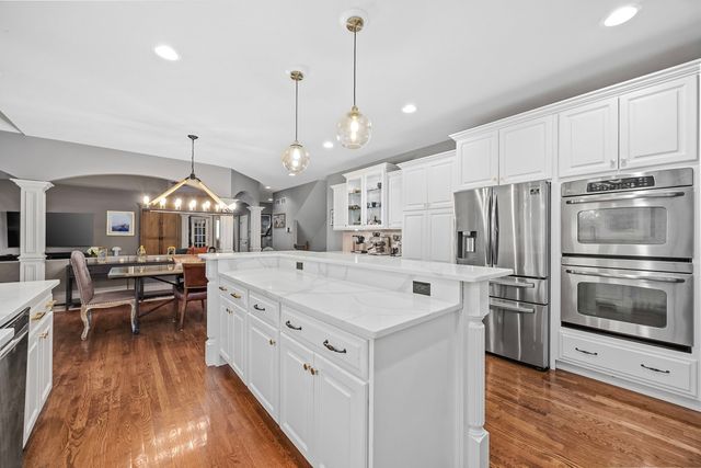4767 Sassafras Lane, Naperville, IL 60564