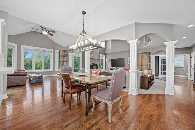 4767 Sassafras Lane, Naperville, IL 60564
