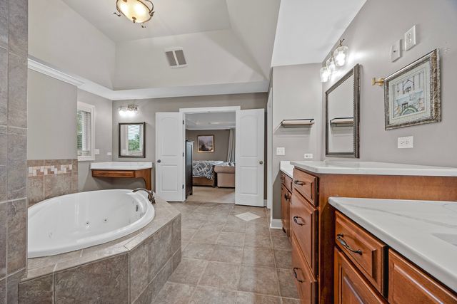 4767 Sassafras Lane, Naperville, IL 60564