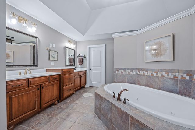 4767 Sassafras Lane, Naperville, IL 60564
