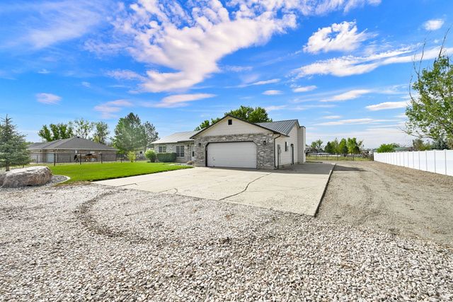 4565 W 4350 S, West Haven, UT 84401