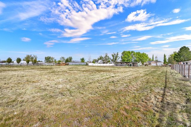 4565 W 4350 S, West Haven, UT 84401