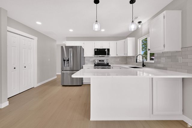 4565 W 4350 S, West Haven, UT 84401